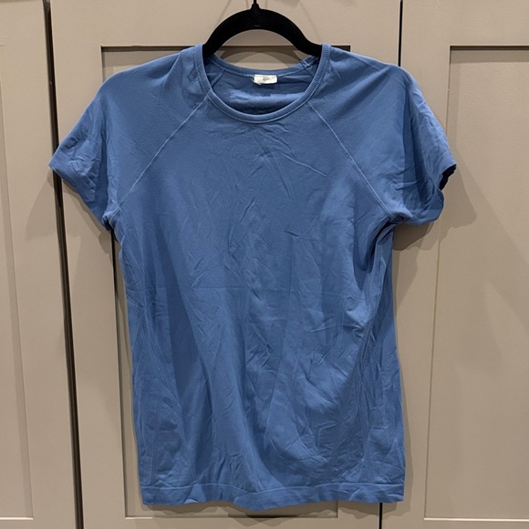 Athleta Tops - Athleta Seamless T Shirt